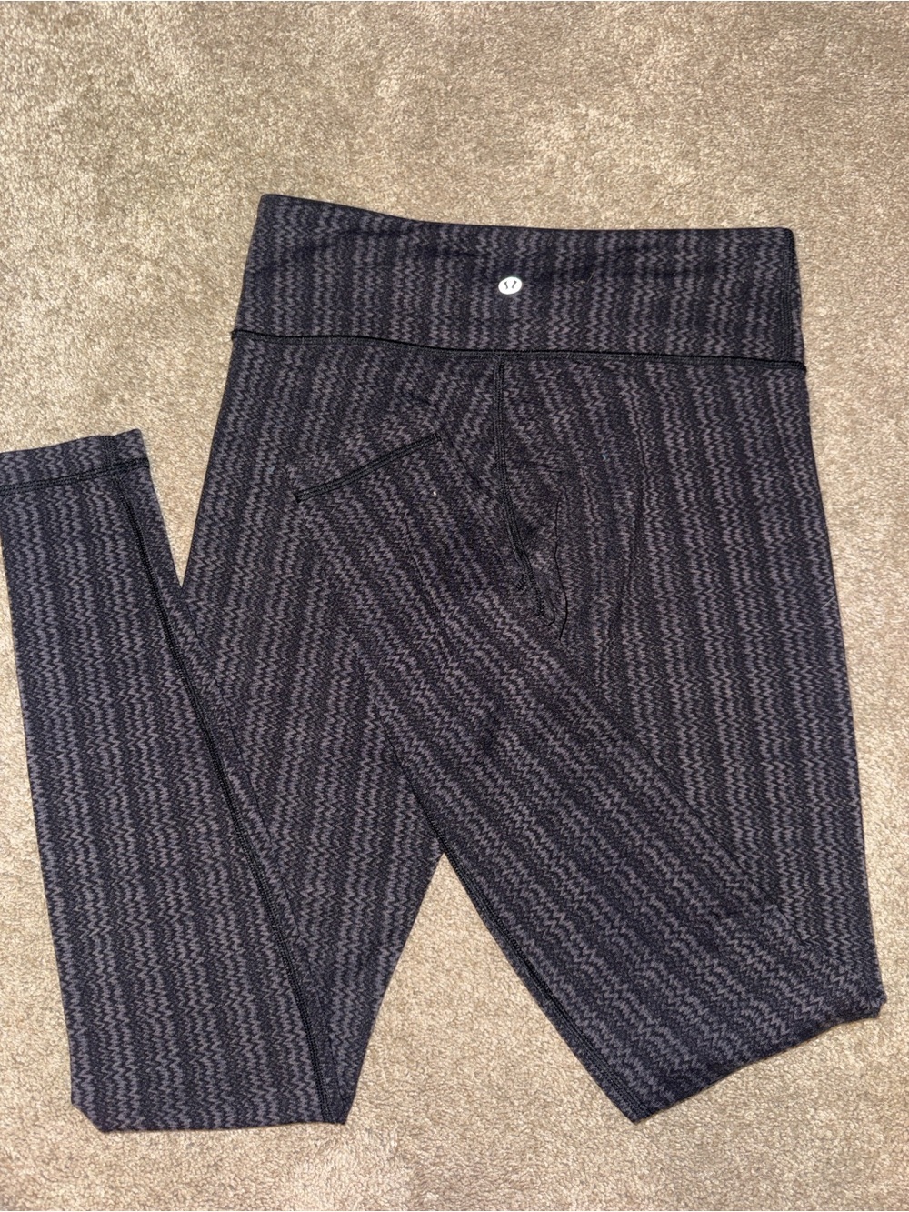 lululemon athletica Men’s Black & Gray Patterned Joggers